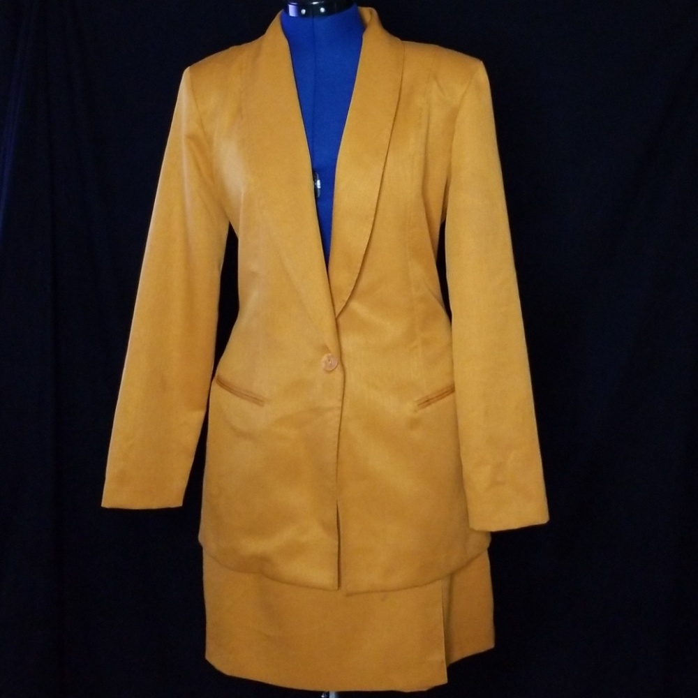 Vintage Skirt Suit for the professional woman .